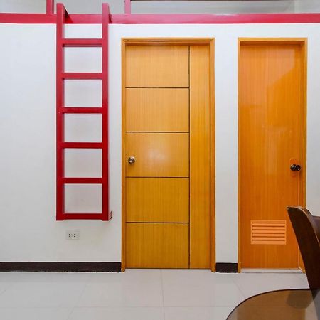 Zen Rooms Time Travellers Makati Makati City Kültér fotó