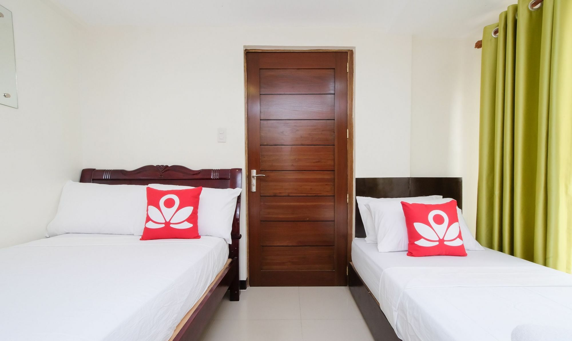 Zen Rooms Time Travellers Makati Makati City Kültér fotó